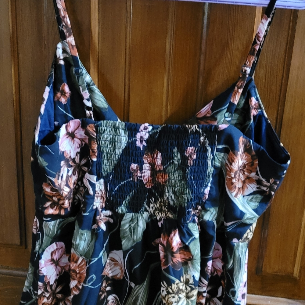 Guess top - Picture 2 of 4